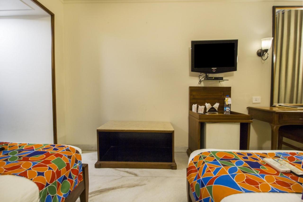 Fabhotel Sheronz Piccadily Chowk 3*